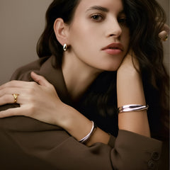 Stainless steel hoop earrings in silver