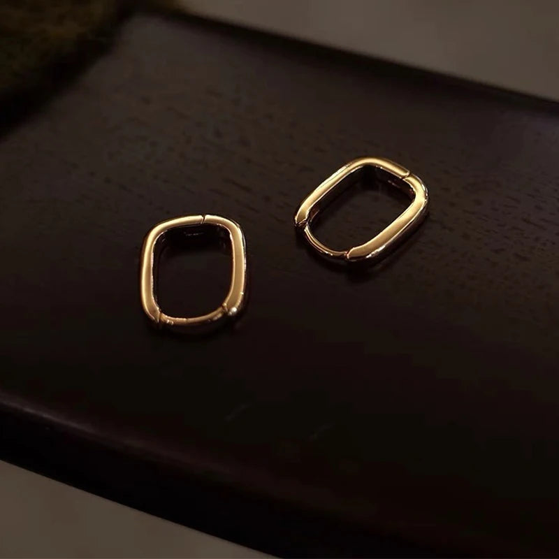 Stylish Vintage Geometric U-Shape Hoop Earrings